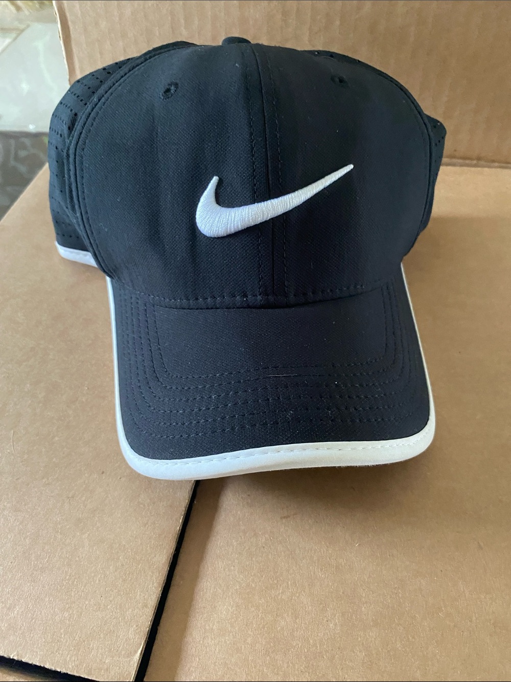 Like New Nike Black Baseball/Softball Cap with White Swoosh and Trim - Picture 1 of 4
